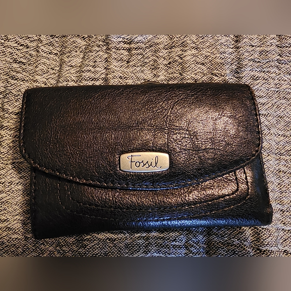 Fossil Tri-Fold Wallet - image 1